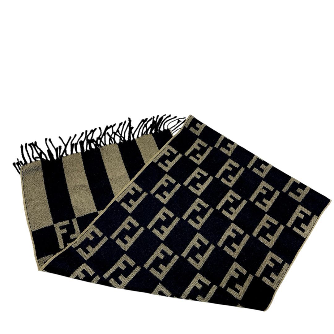 美品 FENDI フェンディ ズッカ柄 マフラー ストール 黒系 x カーキ系