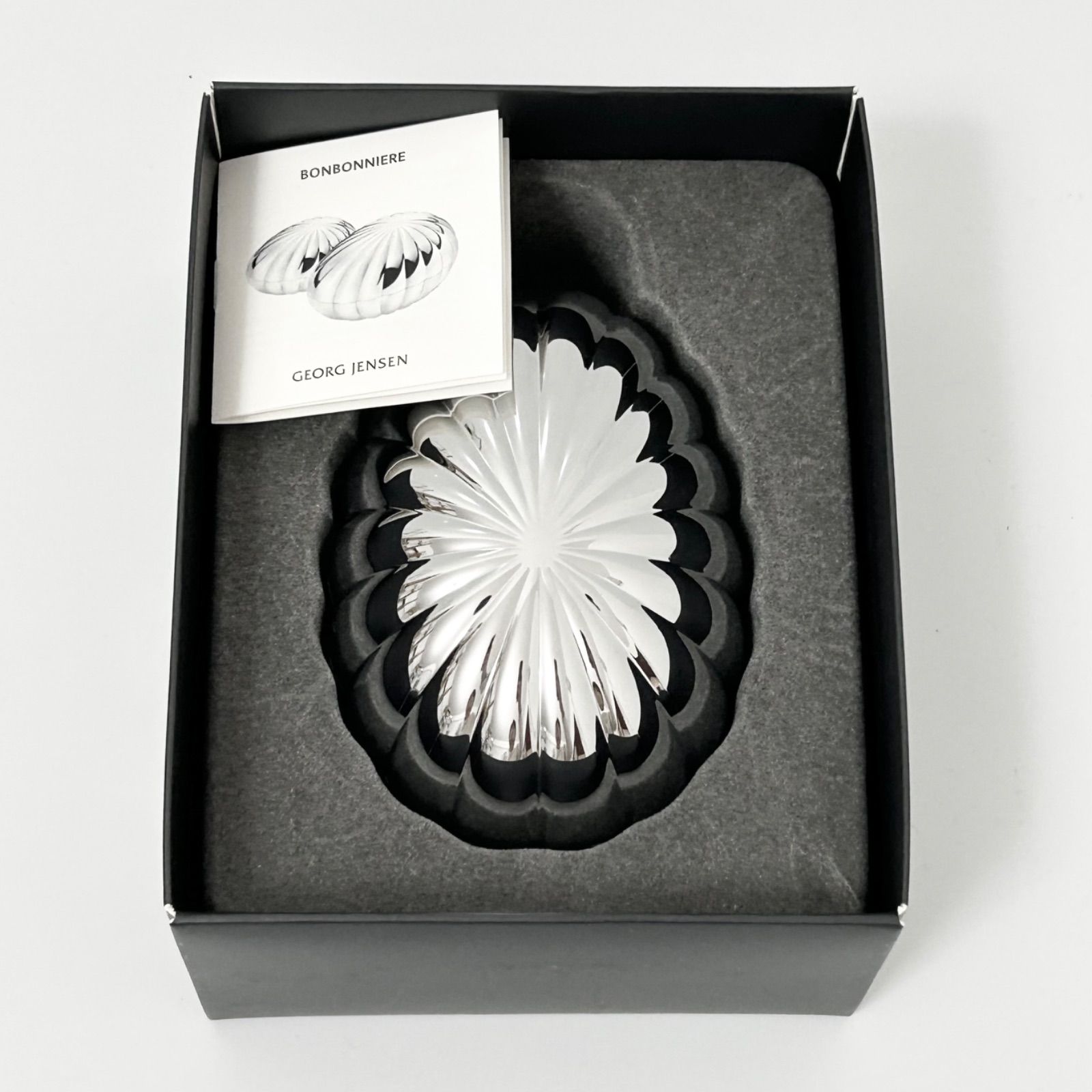 新品未使用　 　ジョージ・ジェンセン　小物入れ Georg Jensen ジョージジェンセン LEGACY レガシー 卵形 ボンボ
