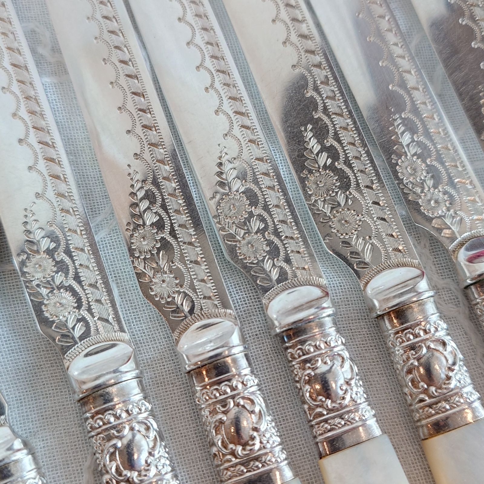  白蝶貝 マザーオブパールハンドル フルーツカトラリーセット フォーク ナイフ 番号E ピーラー カトラリーセット カトラリー(スプーン等)