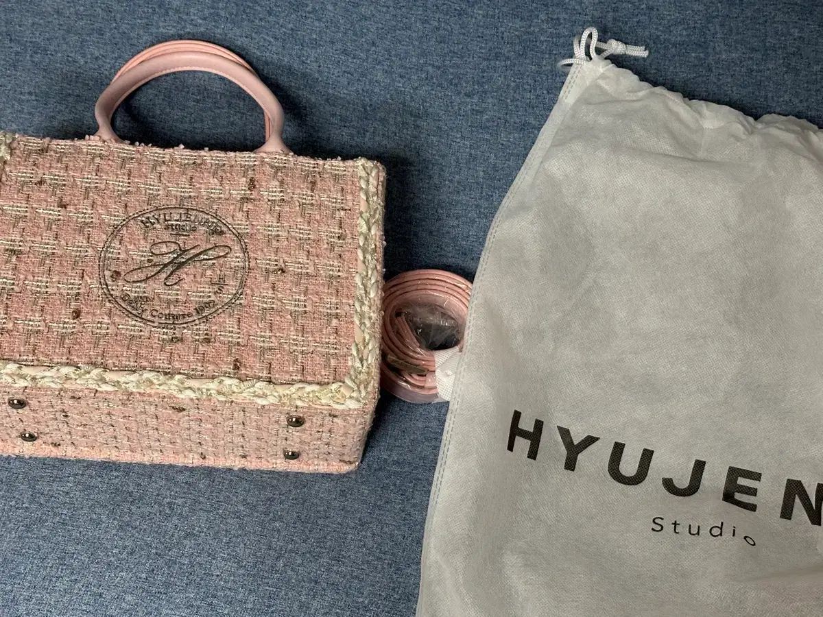 ヒュージョンヌ ラプュバッグ さくら Mサイズ