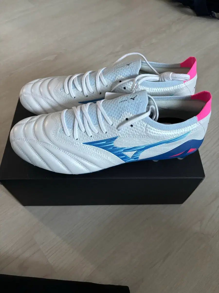 mizuno モレリア NEO 4 ベータ ジャパン サッカーシューズ