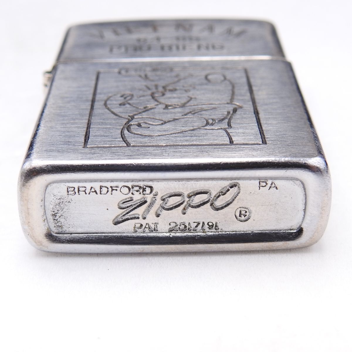 ZIPPOライター ベトナムジッポー くまのプーさん ビンテージライター 