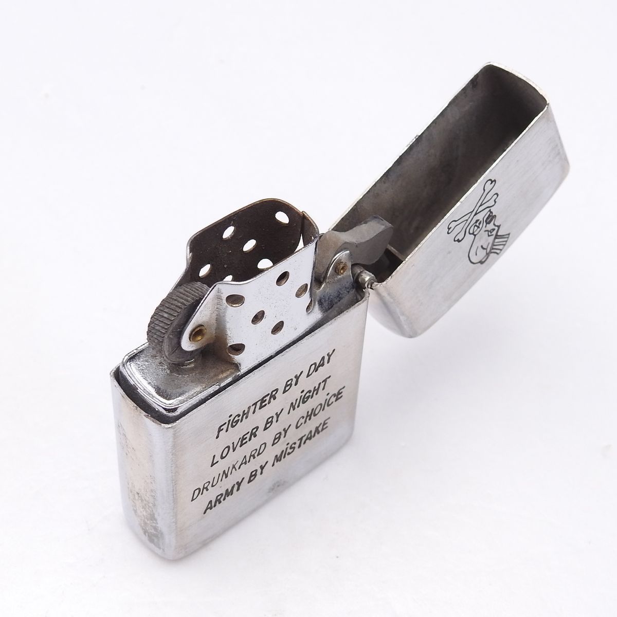 ZIPPOライター ベトナムジッポー くまのプーさん ビンテージライター