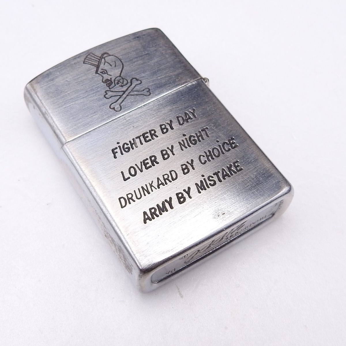 ZIPPOライター ベトナムジッポー くまのプーさん ビンテージライター 64-65