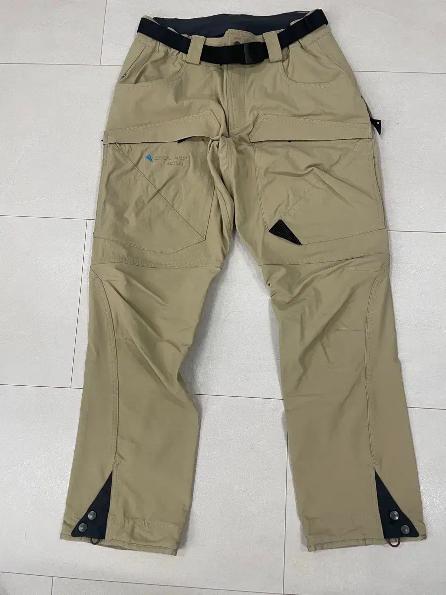 クレッタルムーセン GERE 3 0 カーキ M ショート