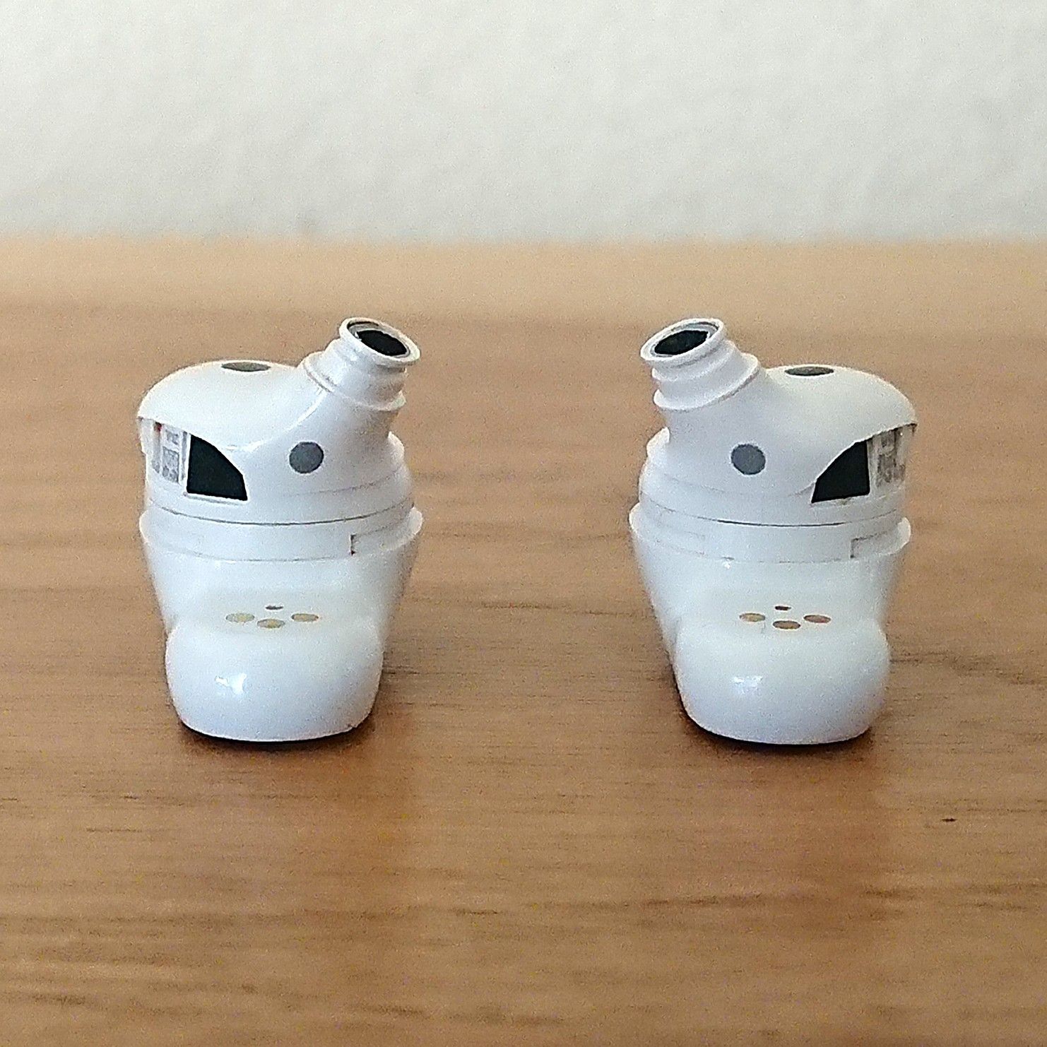 ワイヤレスイヤホン