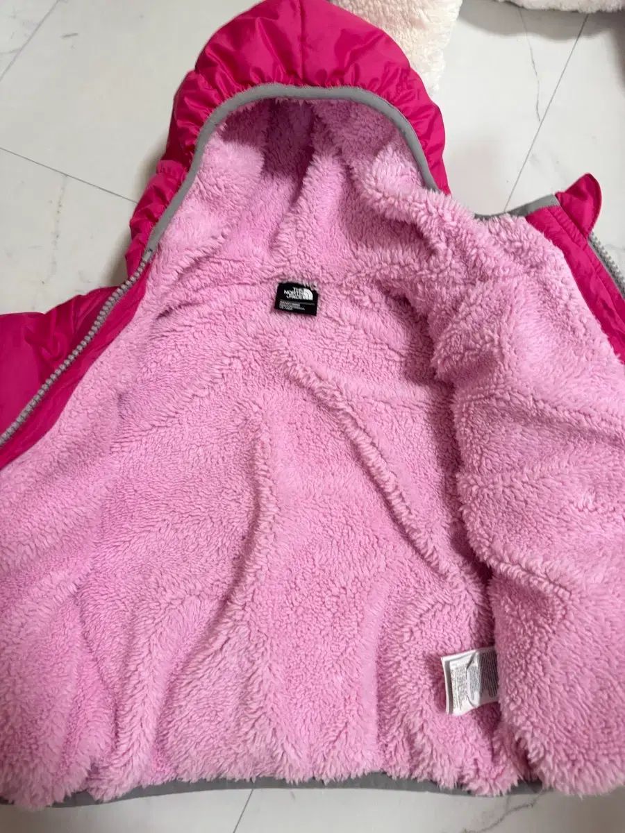 THE NORTH FACE ザノースフェイス 赤ちゃん ダウン 12-18 m