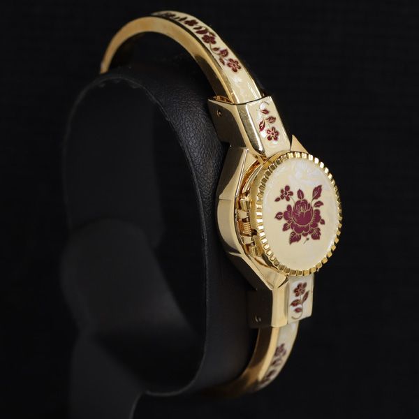 アンドレムッシュ QZ 白文字盤 バングルウォッチ レディース腕時計 KRH