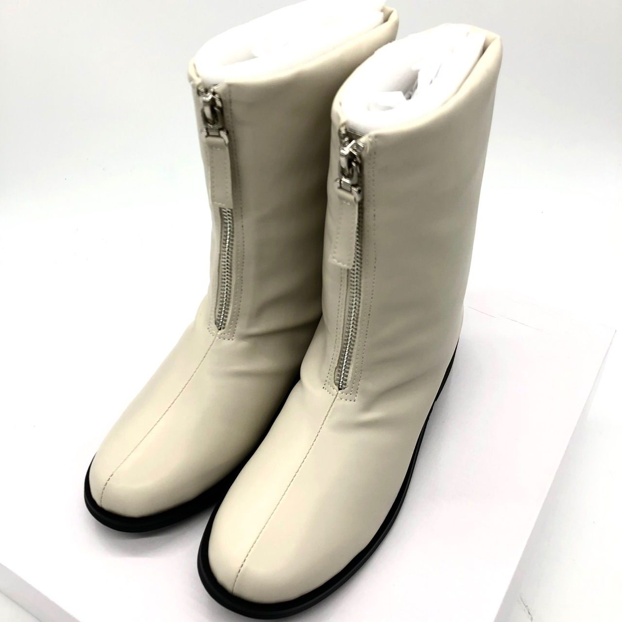 新品未使用】ROKOTA ファスナーデザインショートブーツ センタージップ 