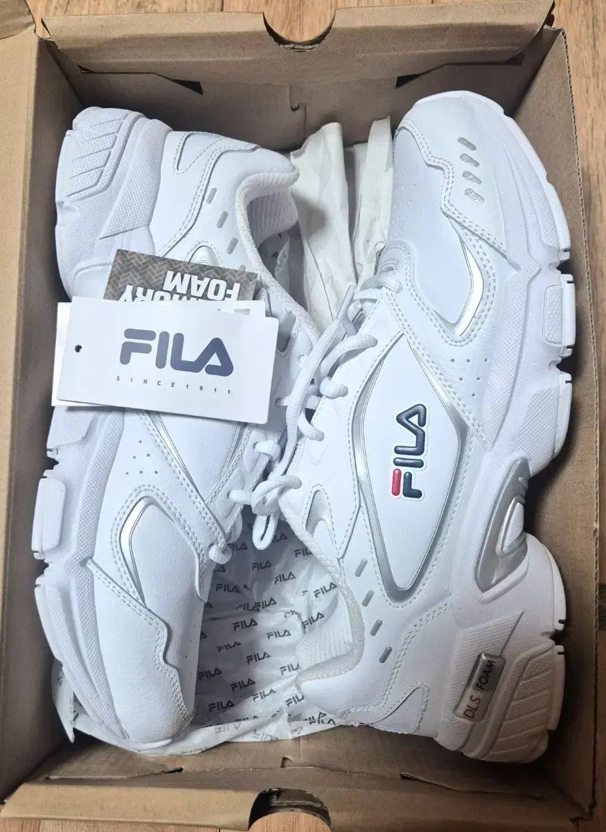 FILA フィラ スニーカー 270