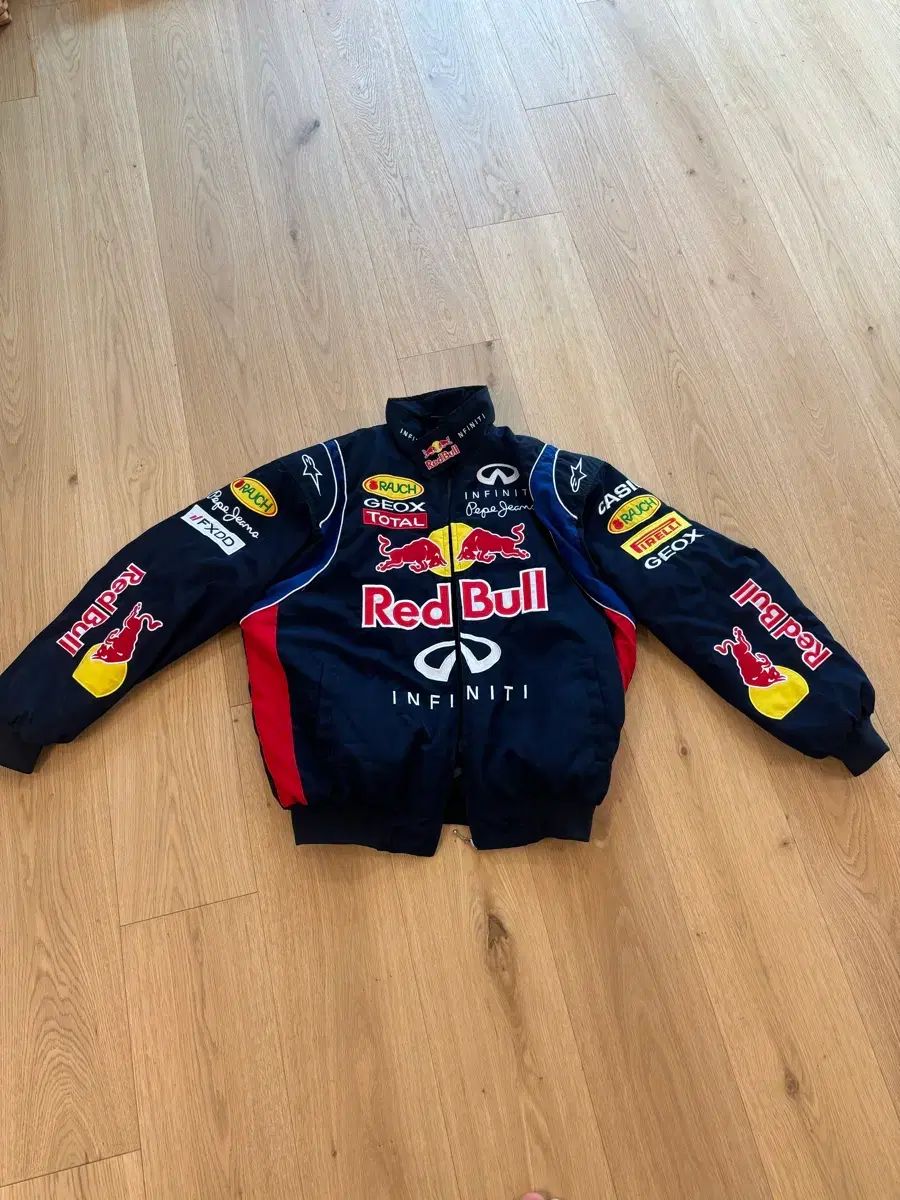 F 1 レッドブル レーシング ジャケット XL