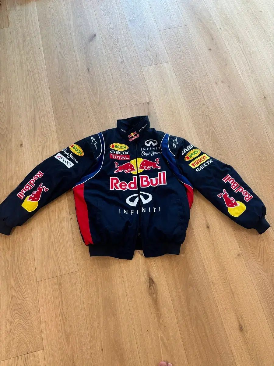 F 1 レッドブル レーシング ジャケット XL