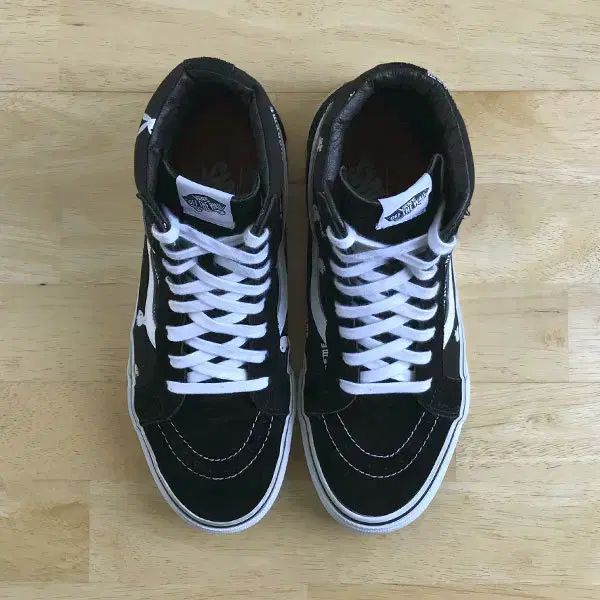 Supreme Vans Playboy Sk 8 Hi Reissue Pro