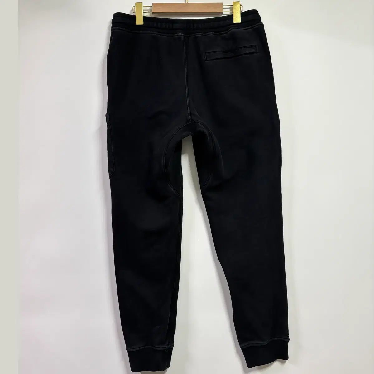 M ストーンアイランド ワッペン ジョガー パンツ