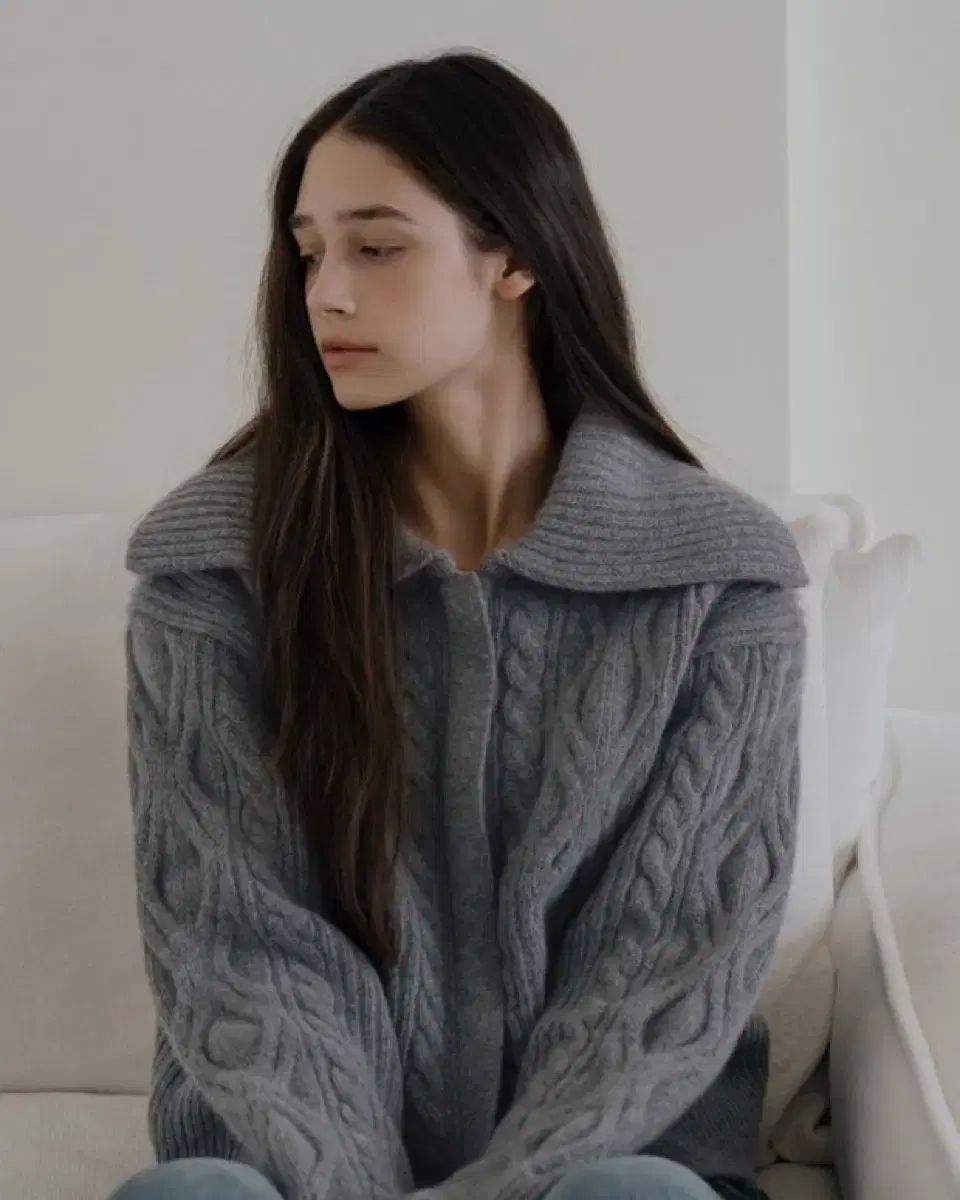 ベニュエット キャロライン ジップアップ グレー