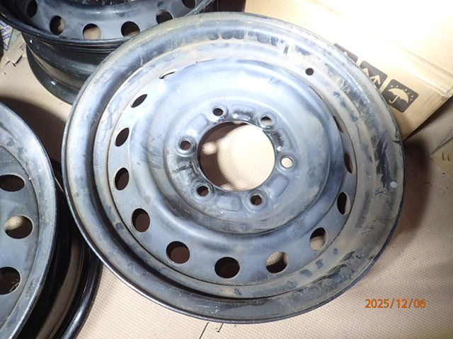  4本 トヨタ ハイエース 200系 15 x 6 J PCD 139 7 スチール 15インチ ホイール