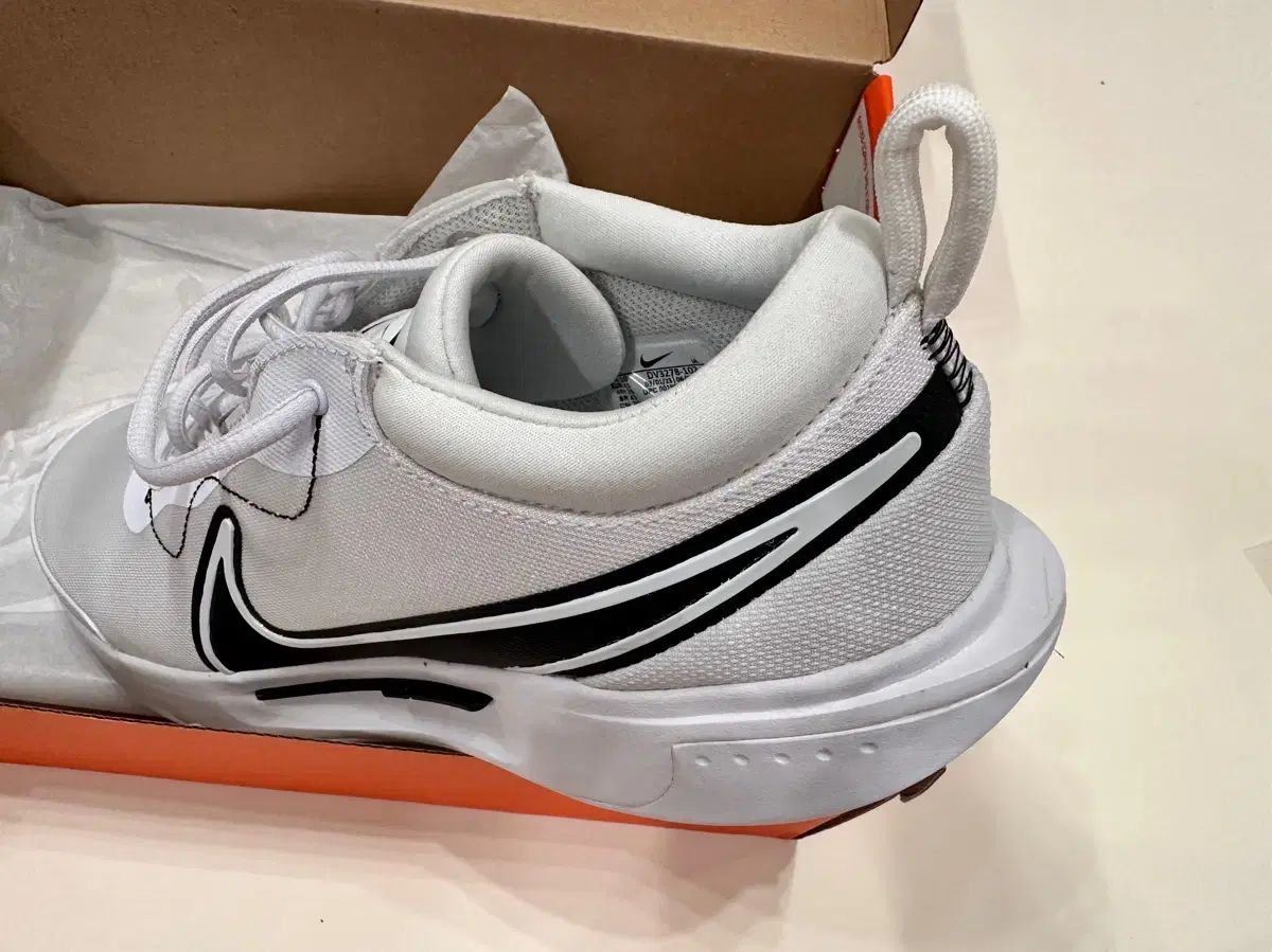 【ラスト1点、新品、未使用】NIKE ズーム コート プロ 28cm ナイキ ズーム コートプロ テニスシューズ 290mm 新品 - メルカリ