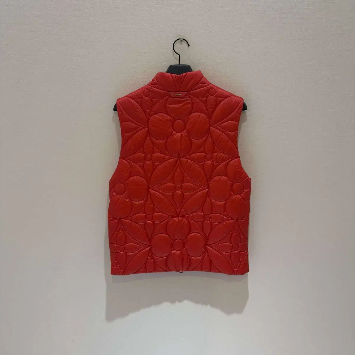 ルイヴィトン フラワー ベスト ダウン