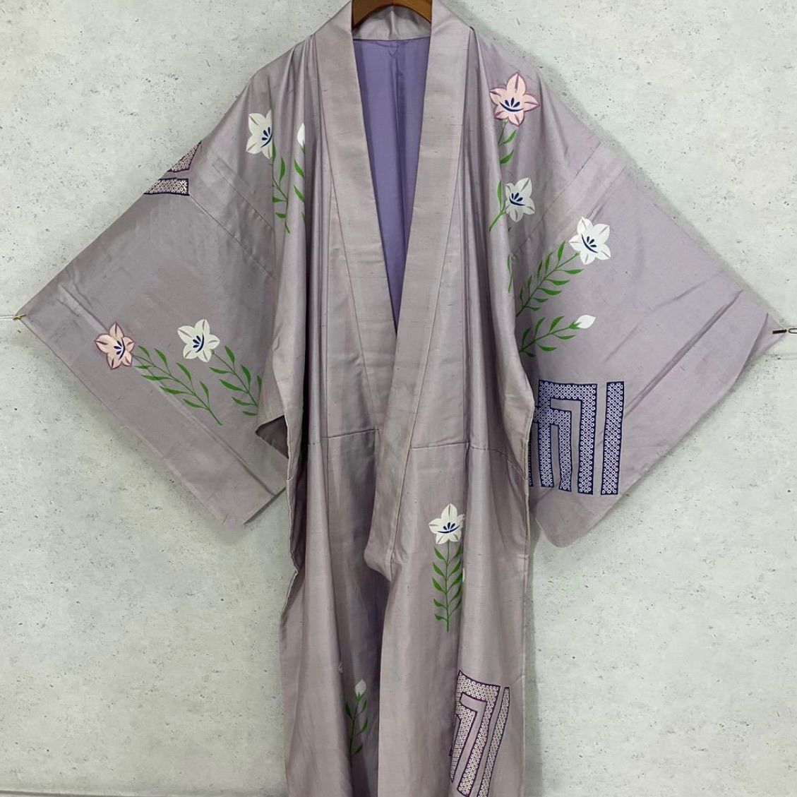 kimono one⬛️男前屋⬛️厳選⬛️お誂え品⬛️男着物⬛️しなやかな紬に友禅と刺繍⬛️正絹⬛️キングサイズ⬛️袷⬛️裄74丈157 5