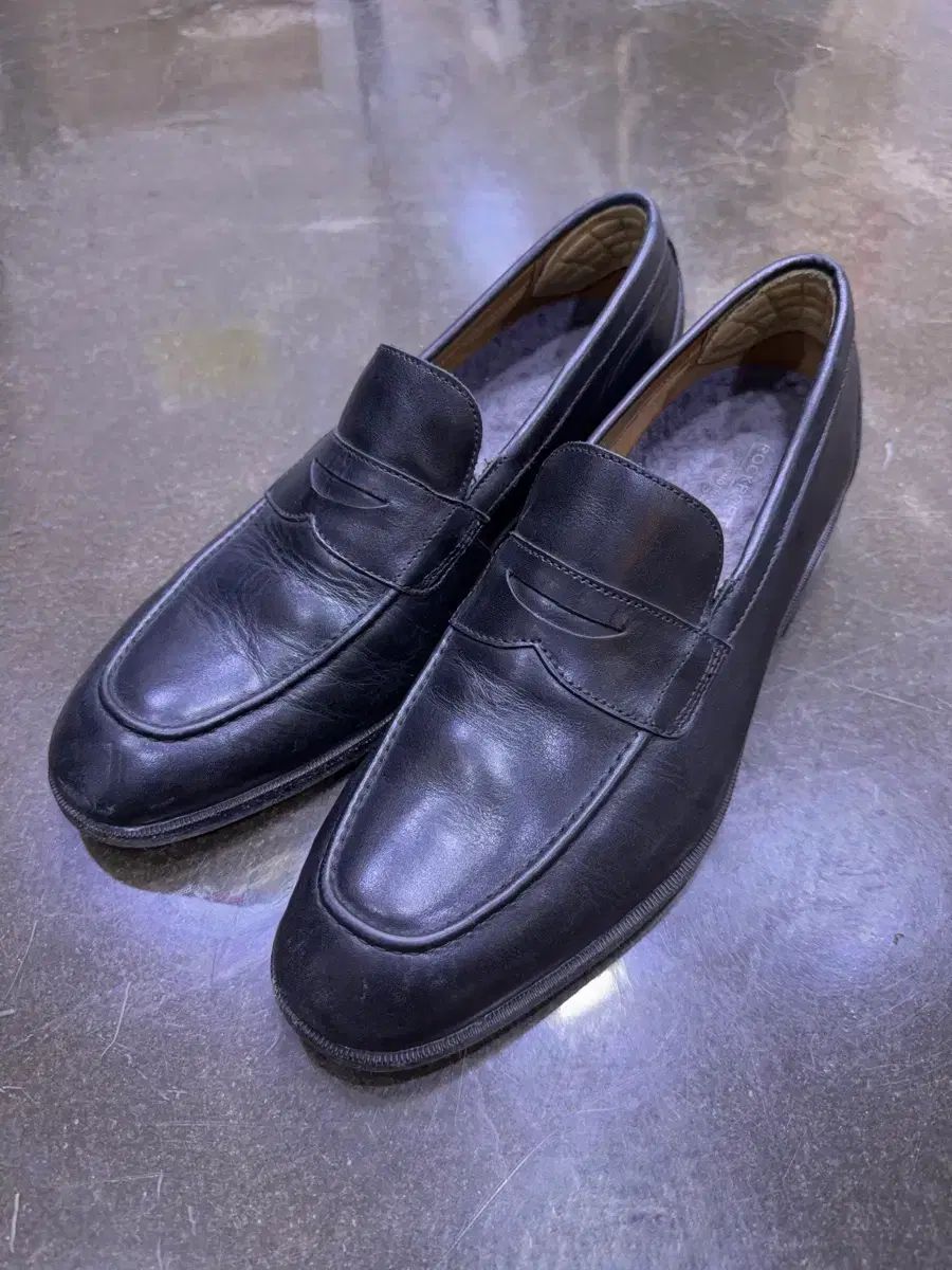 ロックポート トゥーモーション オフィス ペニーローファー 265