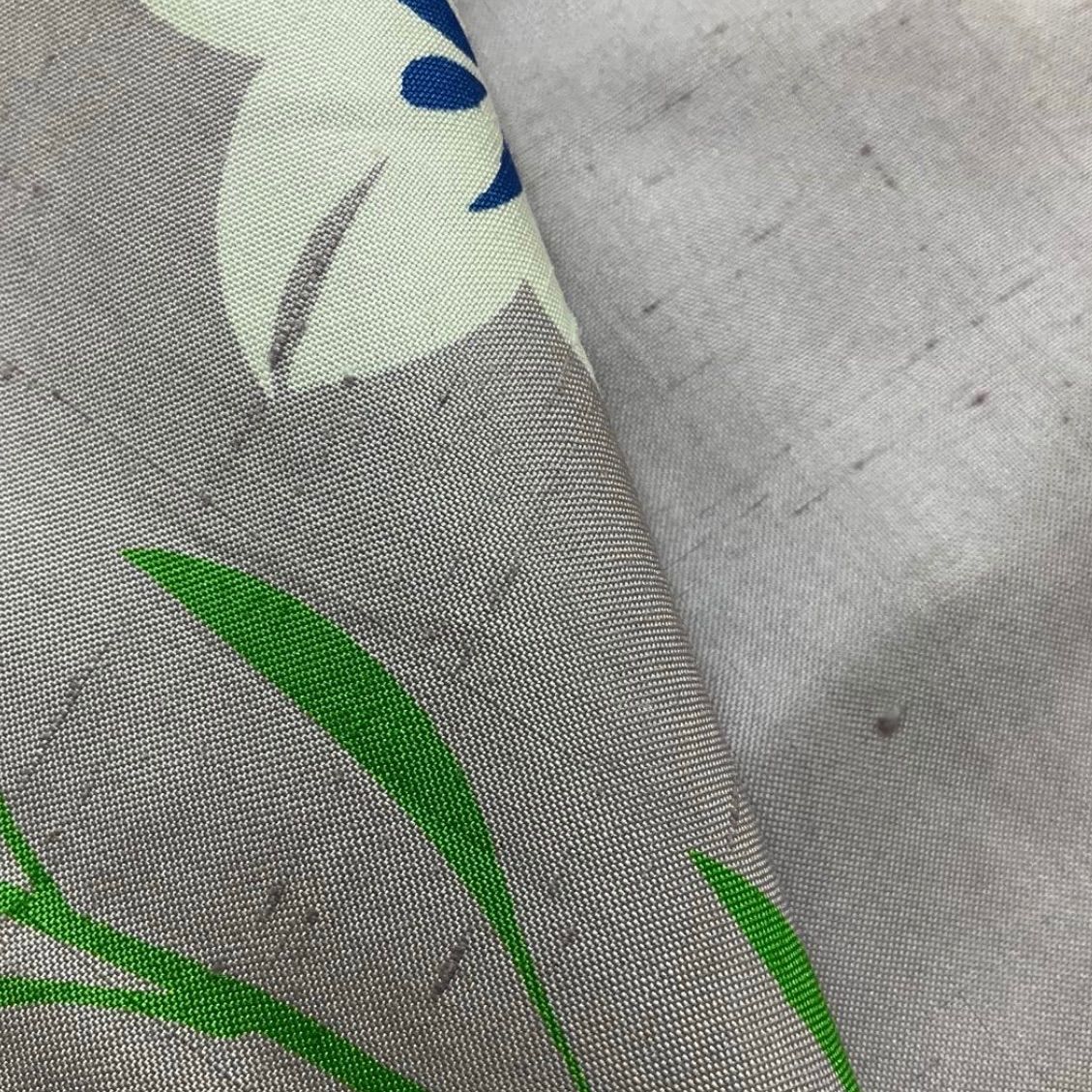 kimono one⬛️男前屋⬛️厳選⬛️お誂え品⬛️男着物⬛️しなやかな紬に友禅と刺繍⬛️正絹⬛️キングサイズ⬛️袷⬛️裄74丈157