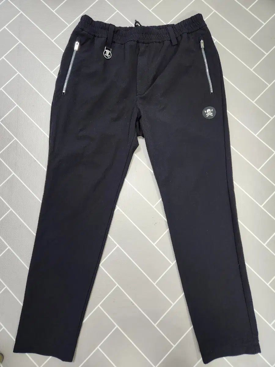 マークアンドロナ メンズゴルフパンツ ウエスト周り 82 cm