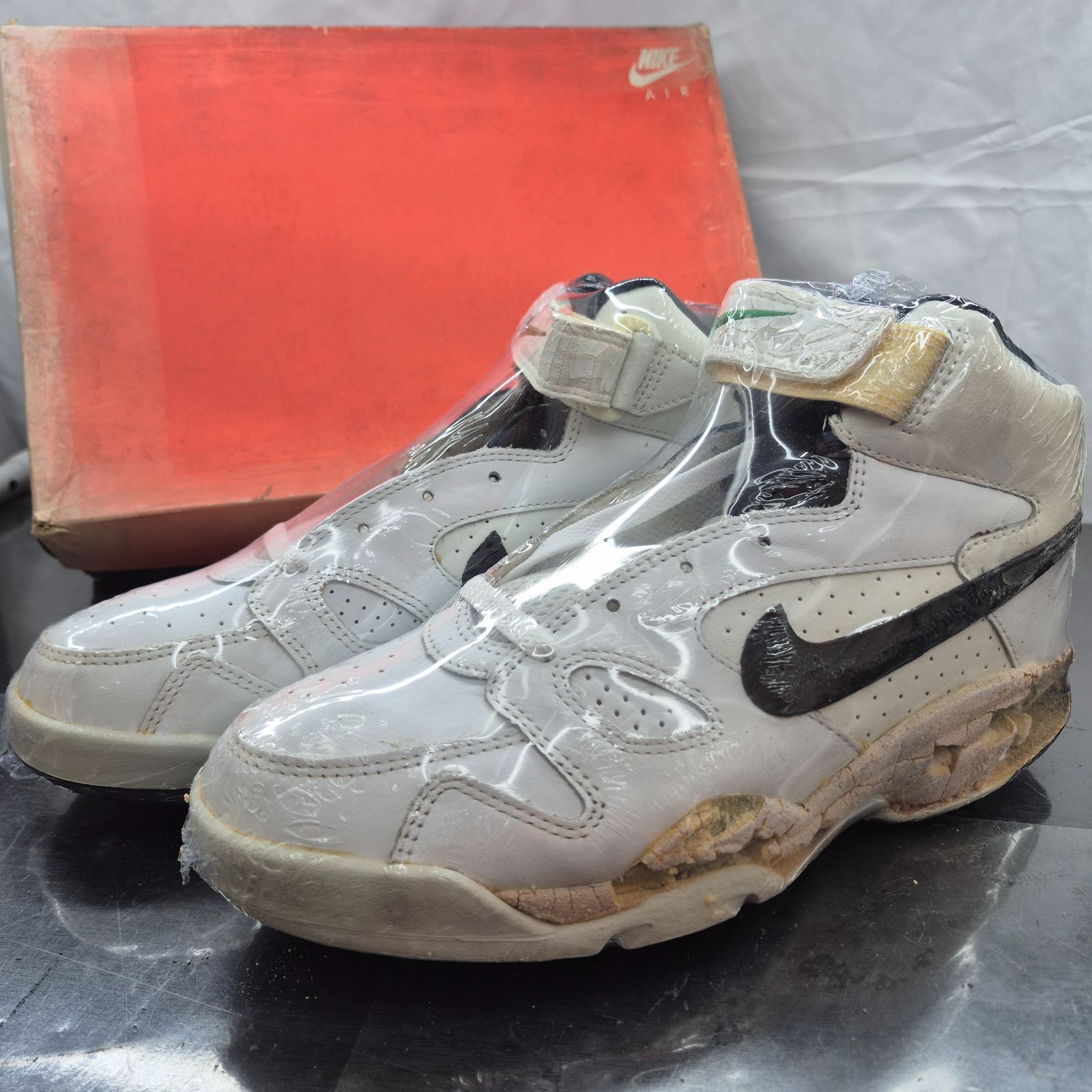 1993 NIKE AIR SHEER FORCE MID PLUS【130185-101】US9 箱付きデッド 