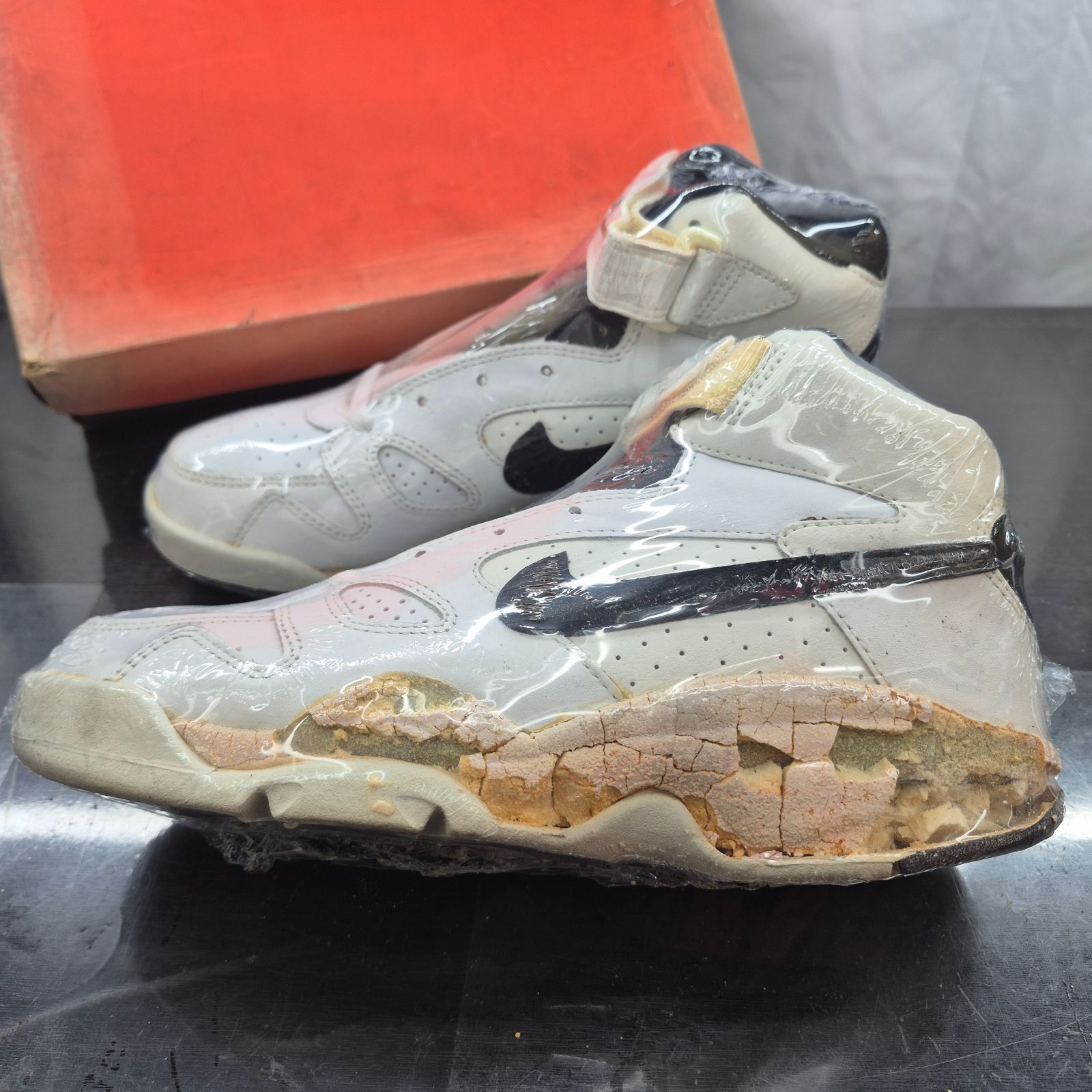 1993 NIKE AIR SHEER FORCE MID PLUS【130185-101】US9 箱付きデッド 