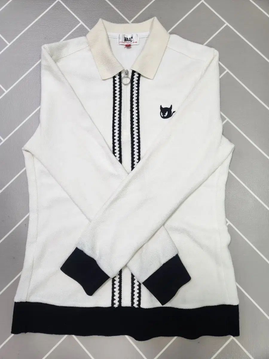 WAAC 白 ハーフジップ Tシャツ 2 90