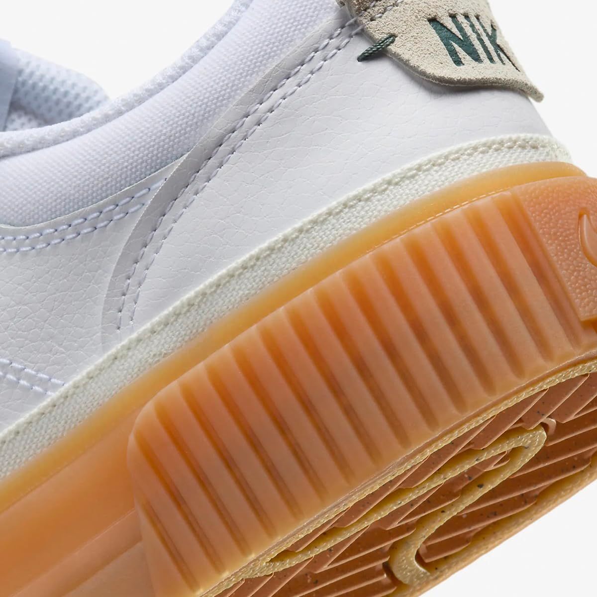  ナイキ コート レガシー リフト W COURT LEGACY LIFT ホワイト ガムイエロー セイル ビンテージグリーン FV 5526 100 日本 23 5 cm トレイルランニングシューズ アウトドアシューズ