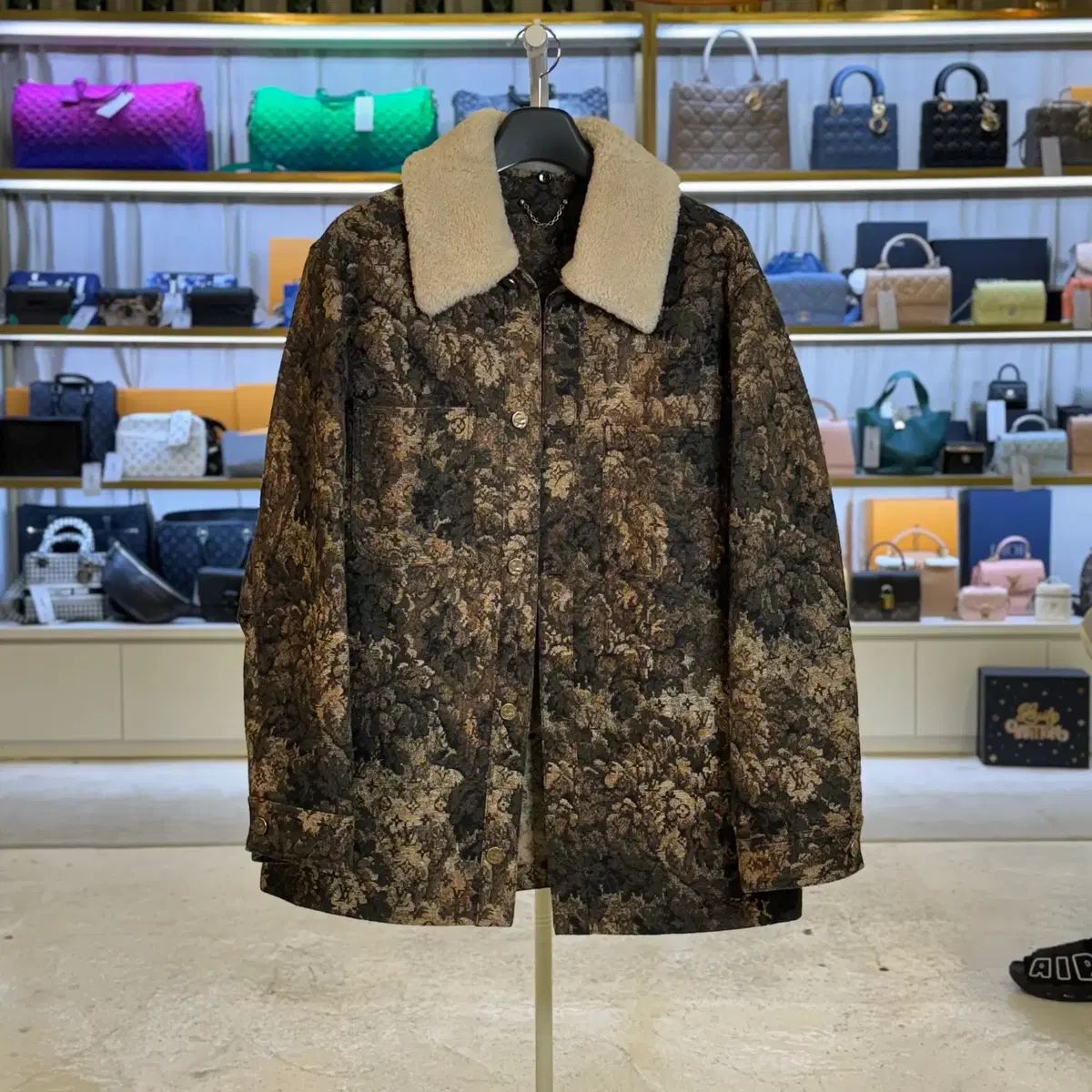 Louis Vuitton タペストリー モノグラム Shearling ジャケット