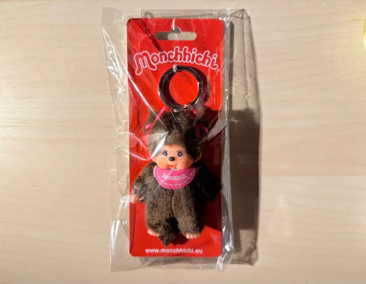 ヨーロッパ版 モンチッチ キーホルダー ピンク リボン Classic