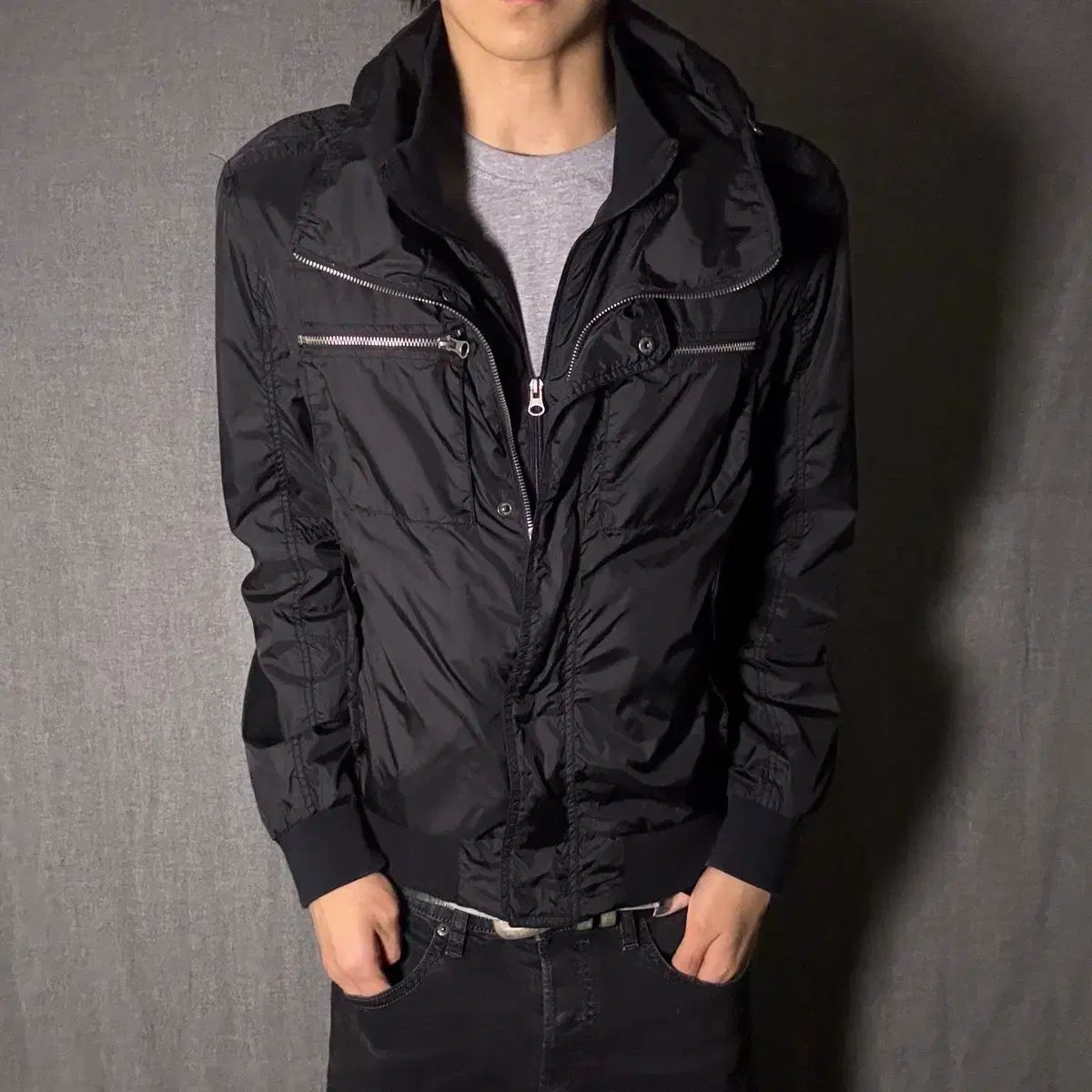 ブラック ハイネック ジッパー ジャケット