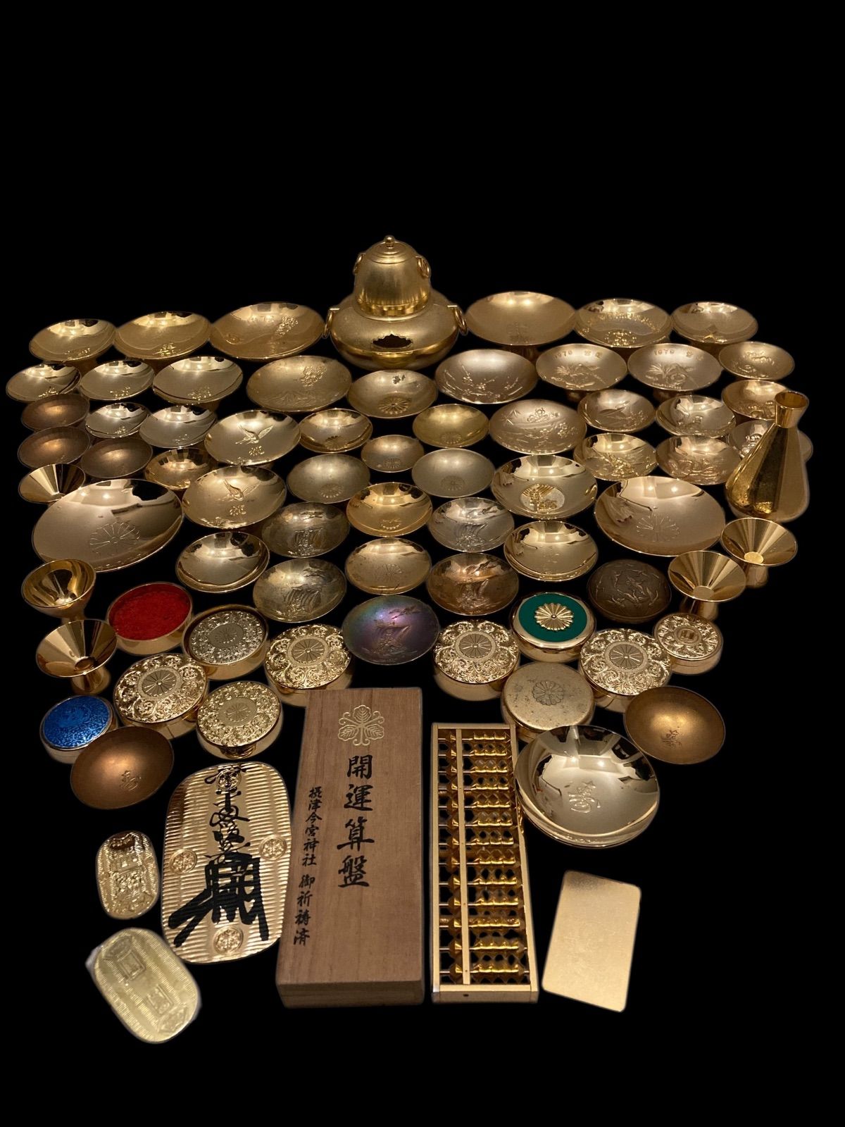 金杯 お猪口 おちょこ 小判 そろばん ひょうたん型 盃 酒器 24 k gp 金運 縁起物 色 金 color GOLD 大量 まとめて アンティーク レトロ ヴィンテージ 時代物 古美術 骨董 N 25 L T 19