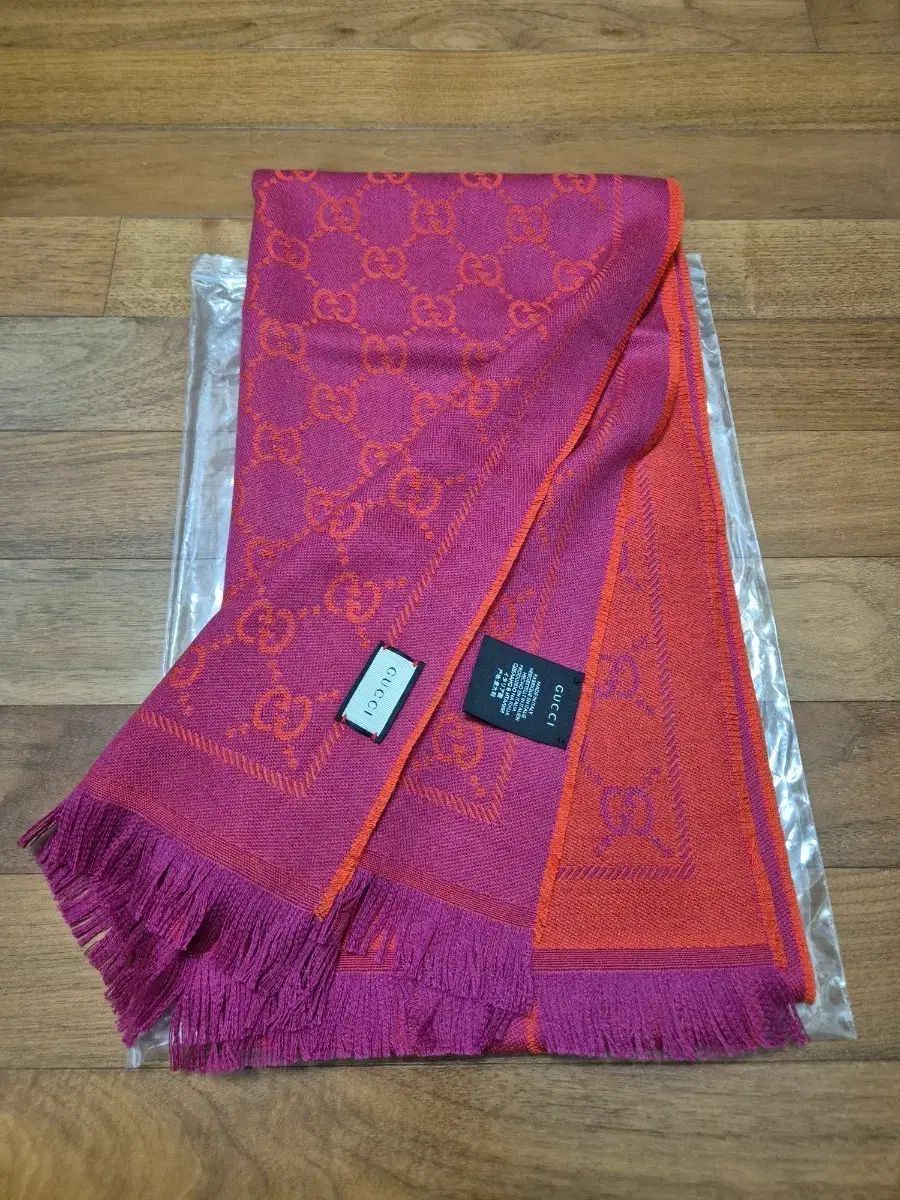 グッチ GG ロゴ ウール マフラー ピンク オレンジ