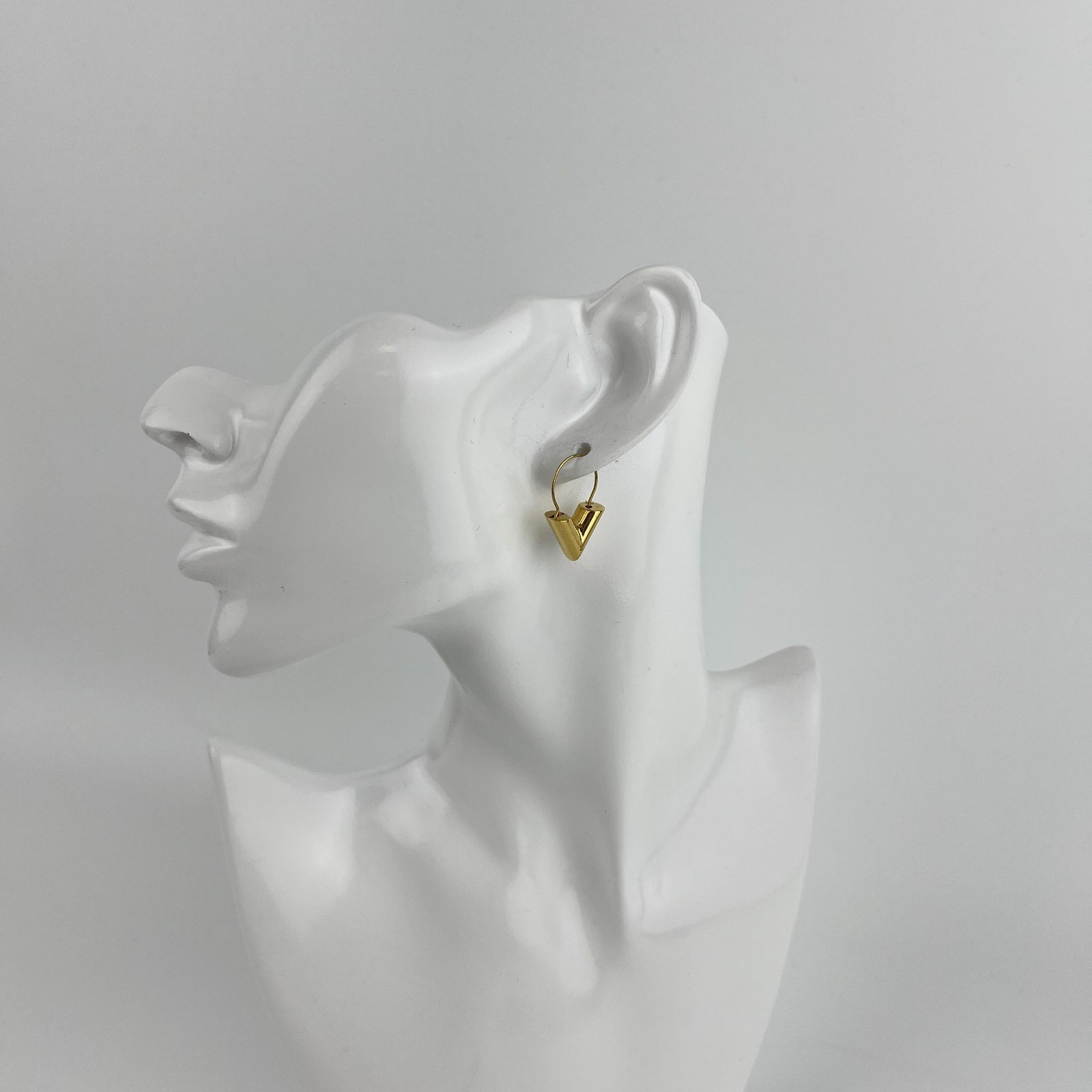 中古】LOUIS VUITTON ルイヴィトン エセンシャルV ピアス ゴールド