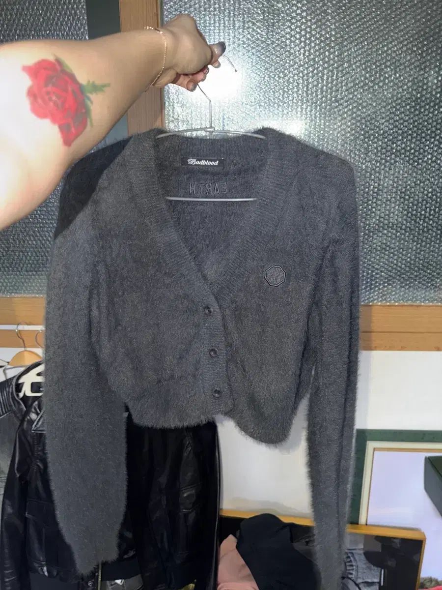BADBLOOD バッドブラッド モヘア クロップド カーディガン チャコール s