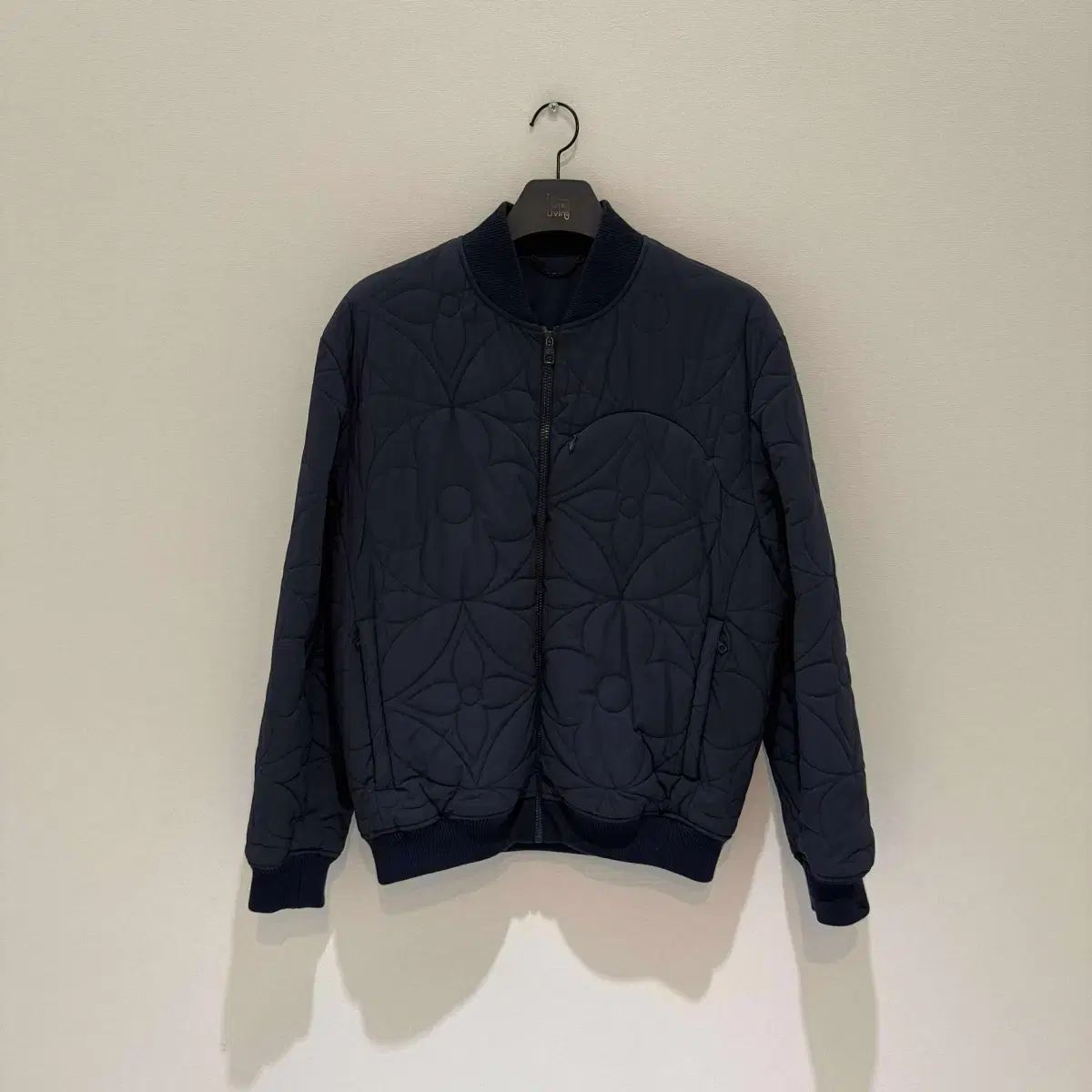 ルイヴィトン フラワー モノグラム ダウン ジャケット