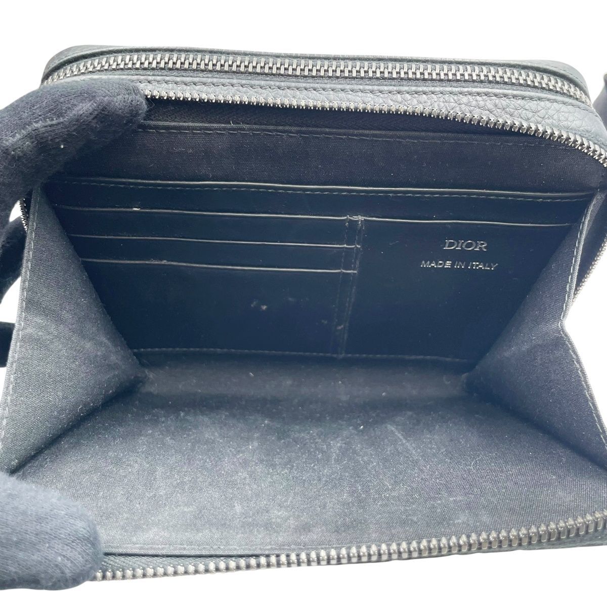 クリスチャン・ディオール Christian Dior ストラップ付 ジップポーチ グラビティ 2ESBC119LLG ブラック シルバー金具 レザー レディース ショルダーバッグ 中古】Dior ディオール ショルダーバッグ グラビティレザー ストラップ