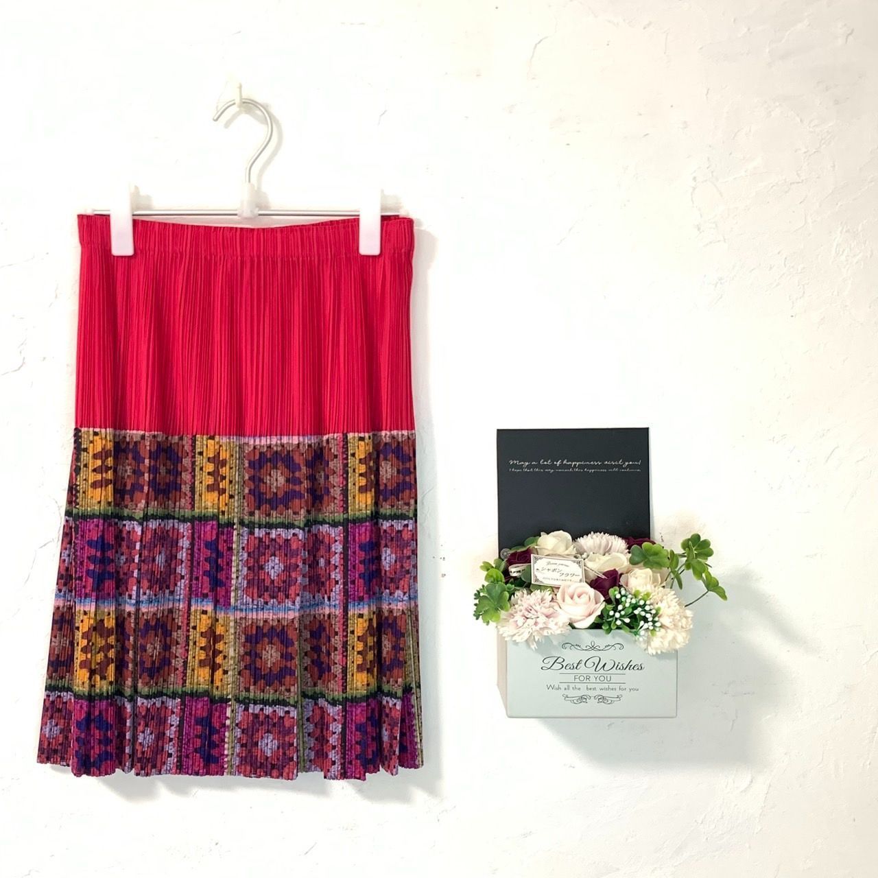 プリーツプリーズ イッセイミヤケ ひざ丈スカート 総柄 ピクセル モザイク プリーツプリーズ イッセイミヤケ 膝丈スカート レア柄 サイズ1