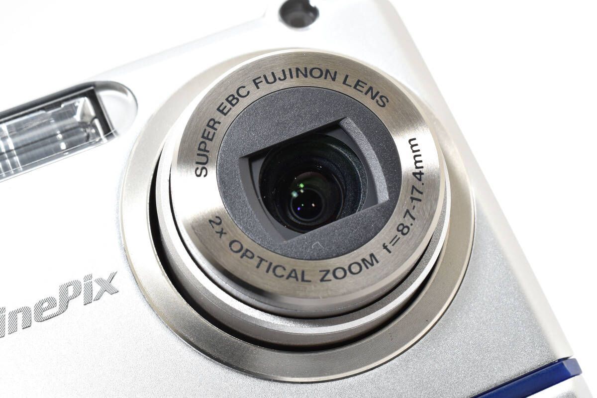 デジタルカメラ L