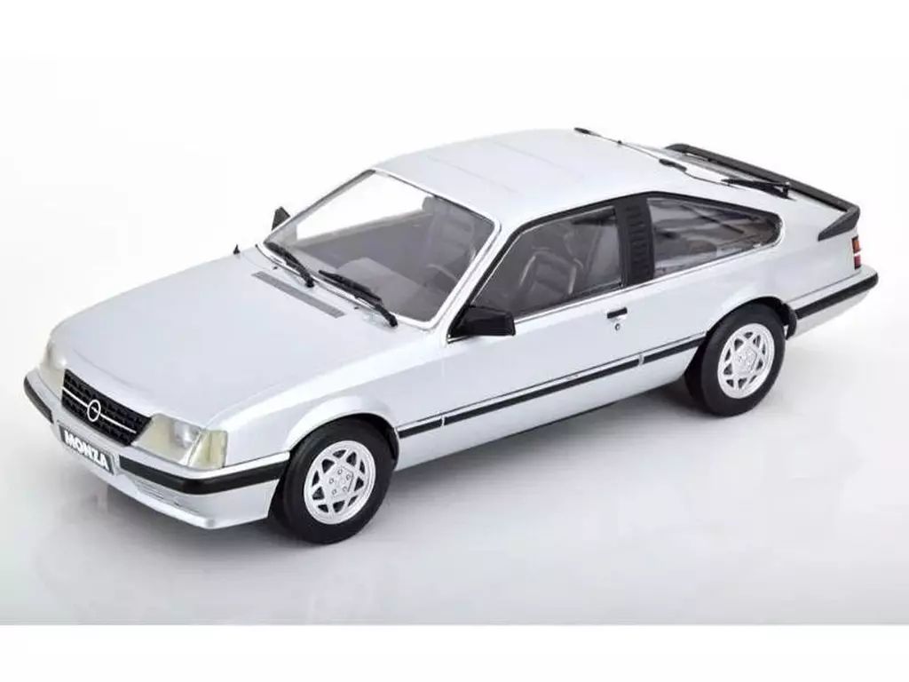 ミニカー 1 18 オペル Monza 3.0 i 1985 シルバー 特注品 183640