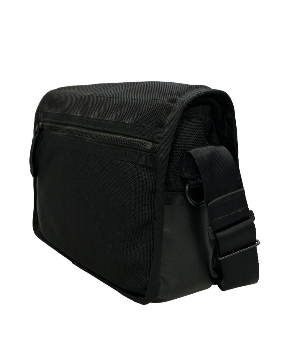 ショルダーバッグ 斜め掛け