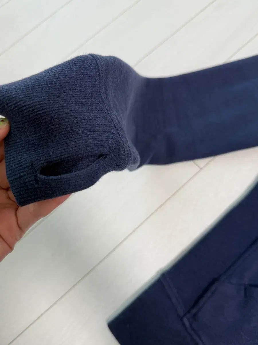 ルルレモン WHO ジップアップ