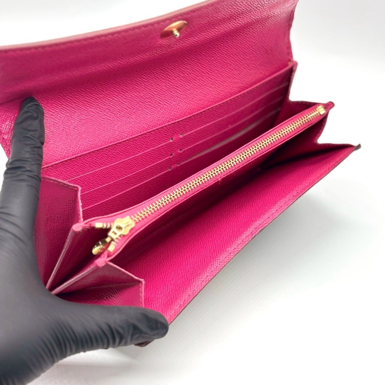 可愛さ弾ける黒マルチ】 LOUIS VUITTON ルイヴィトン 長財布