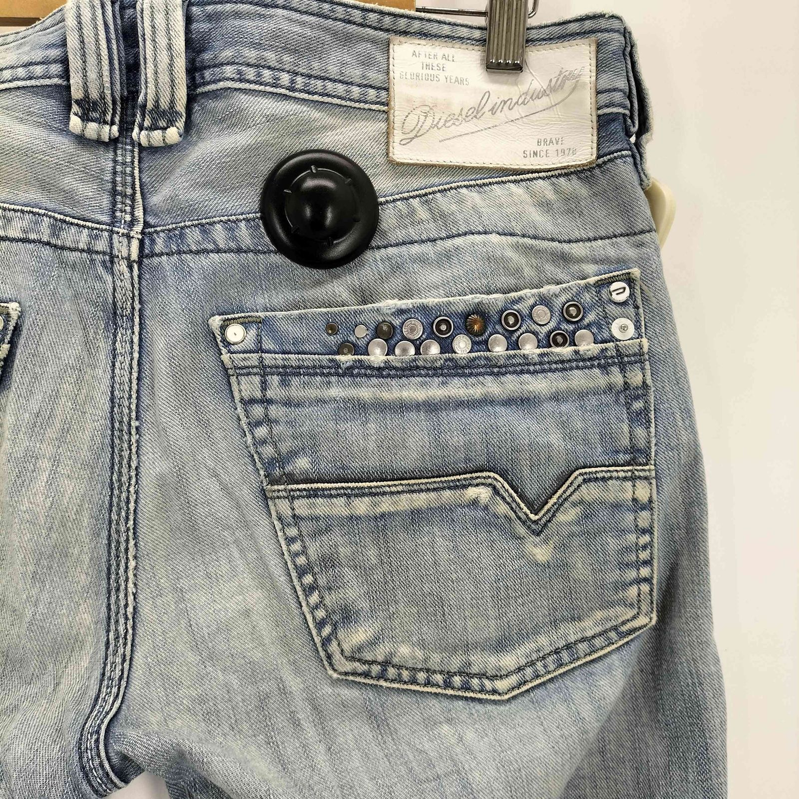 ディーゼル DIESEL TIMMEN 008GI ウォッシュダメージ加工 ボタンフライ 