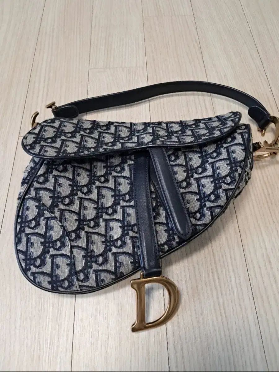 ディオール オブリーク サドルバッグ ネイビー