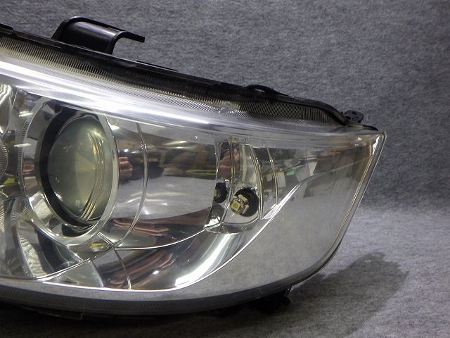 ワゴンRスティングレー 左ヘッドライト HID MH23S 100-59191 バラスト 