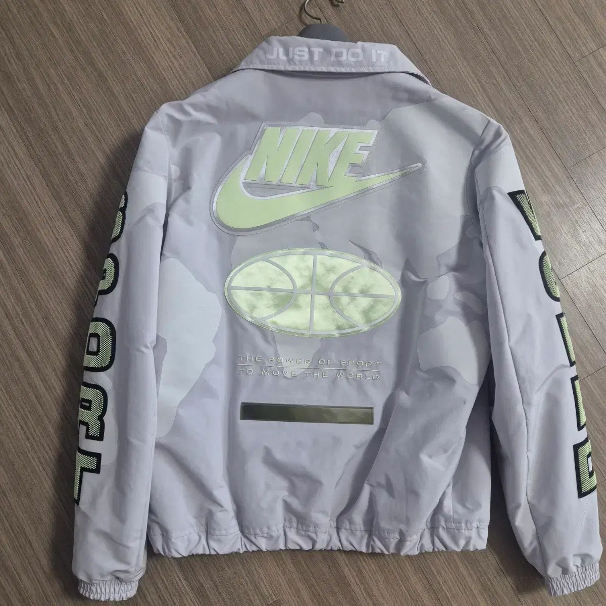 ナイキ ピガール スタジャン 100 ジョーダン アベイシングエイプ ステューシー