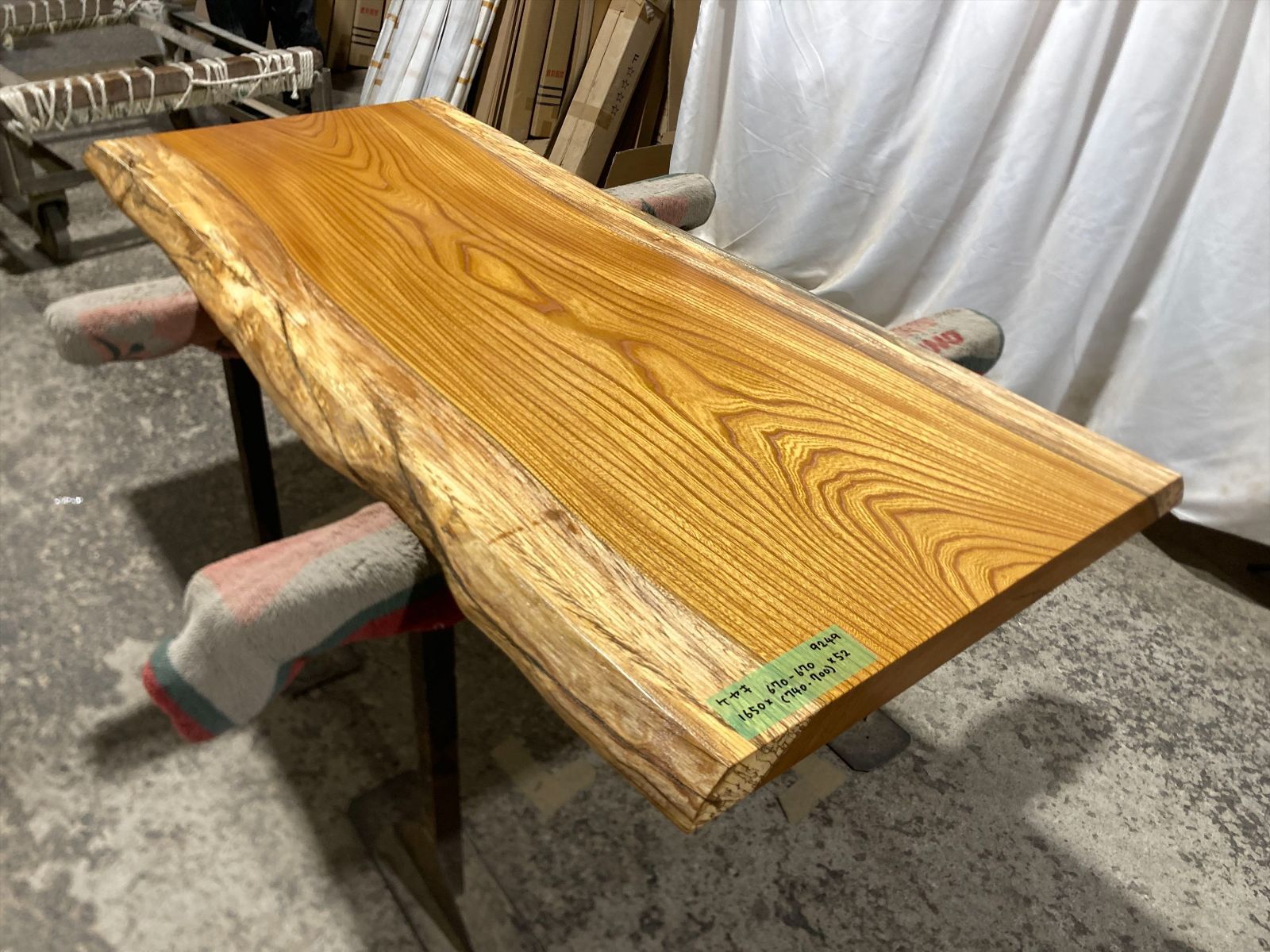 ケヤキ9249 欅 一枚板無垢 乾燥材 1650 x 670-670 52 mm ローテーブル センターテーブル ダイニングテーブル カウンター